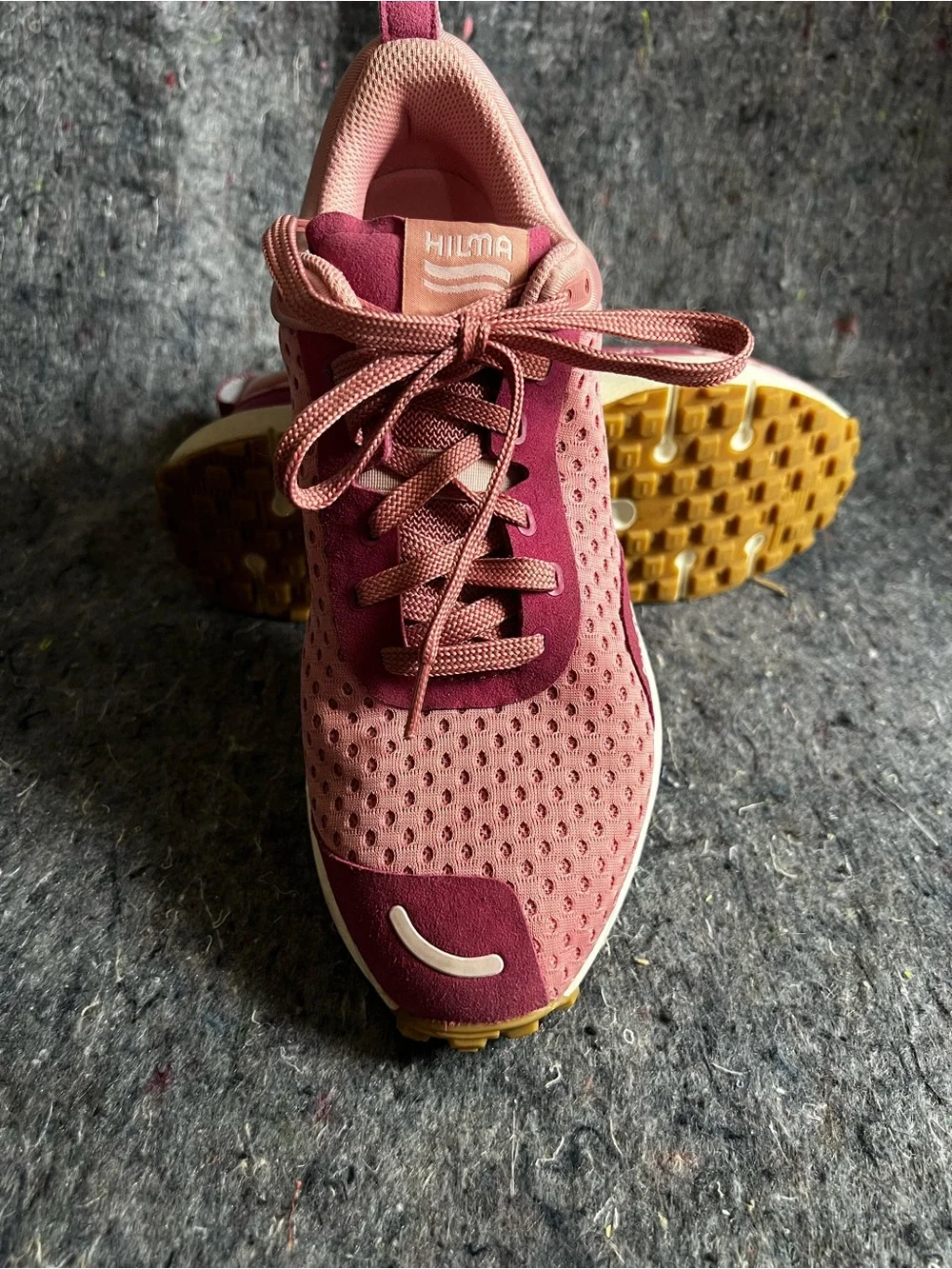 Pink Women's Everywhere sneakers